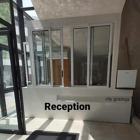 Apartmani Eleganza & La Vista Novi Sad Exterior foto