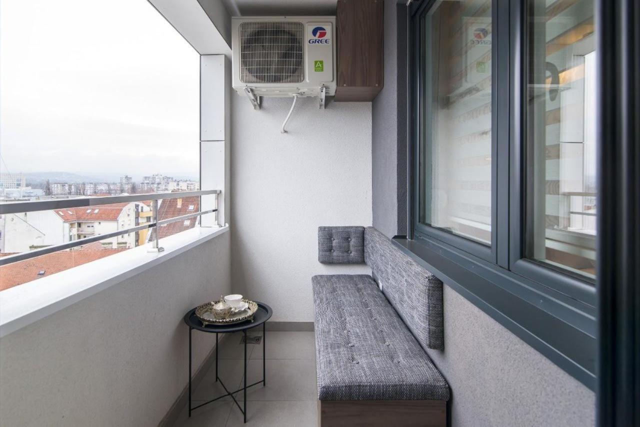 Apartmani Eleganza & La Vista Novi Sad Exterior foto